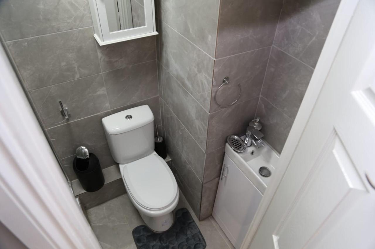 لندن A A Guest Rooms Nightingale Chalet المظهر الخارجي الصورة